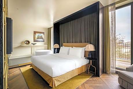 Roomers Munich, Autograph Collection by Marriott
