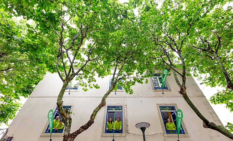 Help Yourself Hostels - Parede