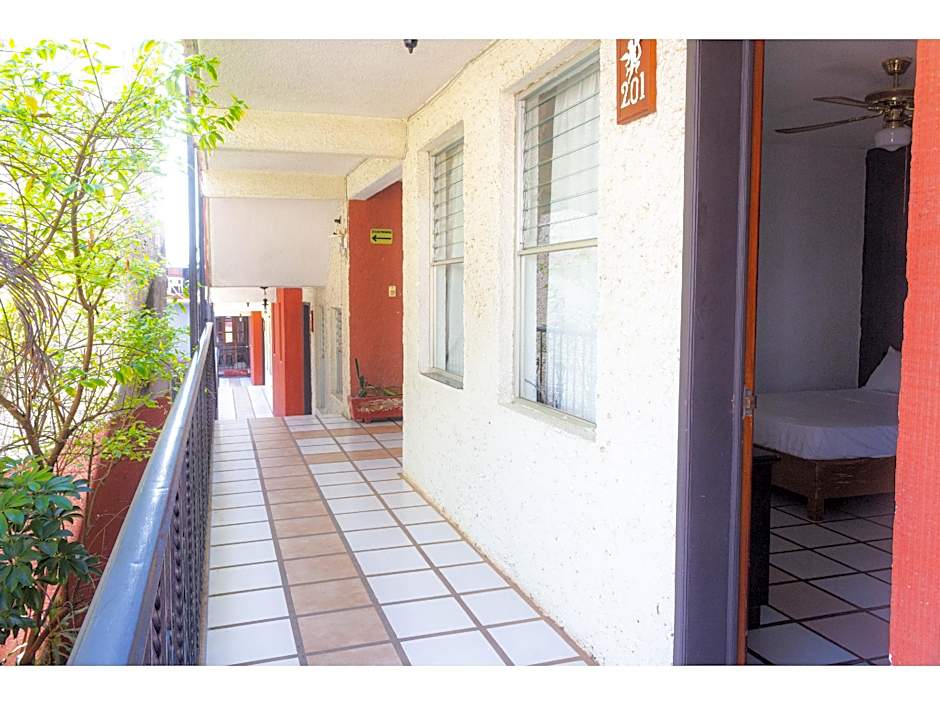 OYO Hotel San Felipe Inn