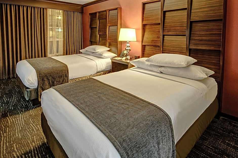 DoubleTree By Hilton Decatur Riverfront