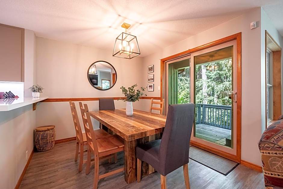 Arrowhead Point 11 by Outpost Whistler