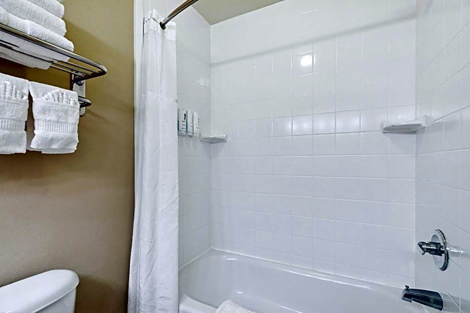 Country Inn & Suites by Radisson, Covington, LA