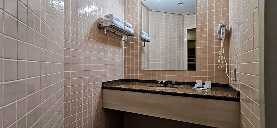 Ingleses Praia Hotel