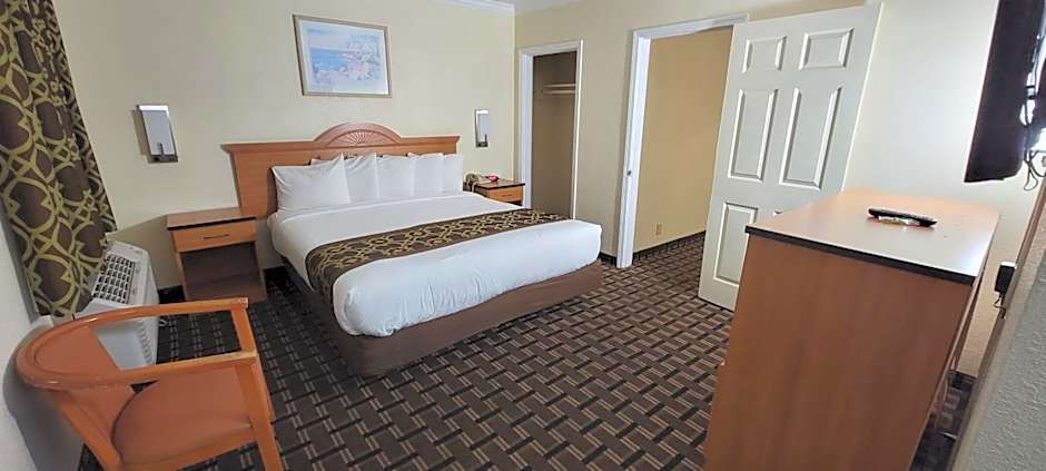 Riverside Inn & Suites Santa Cruz