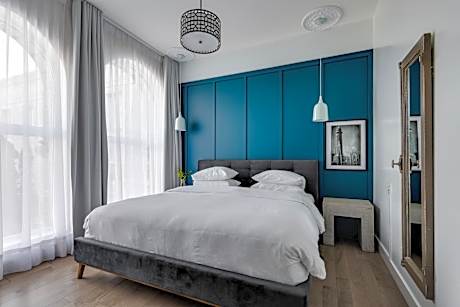 Suite with City View