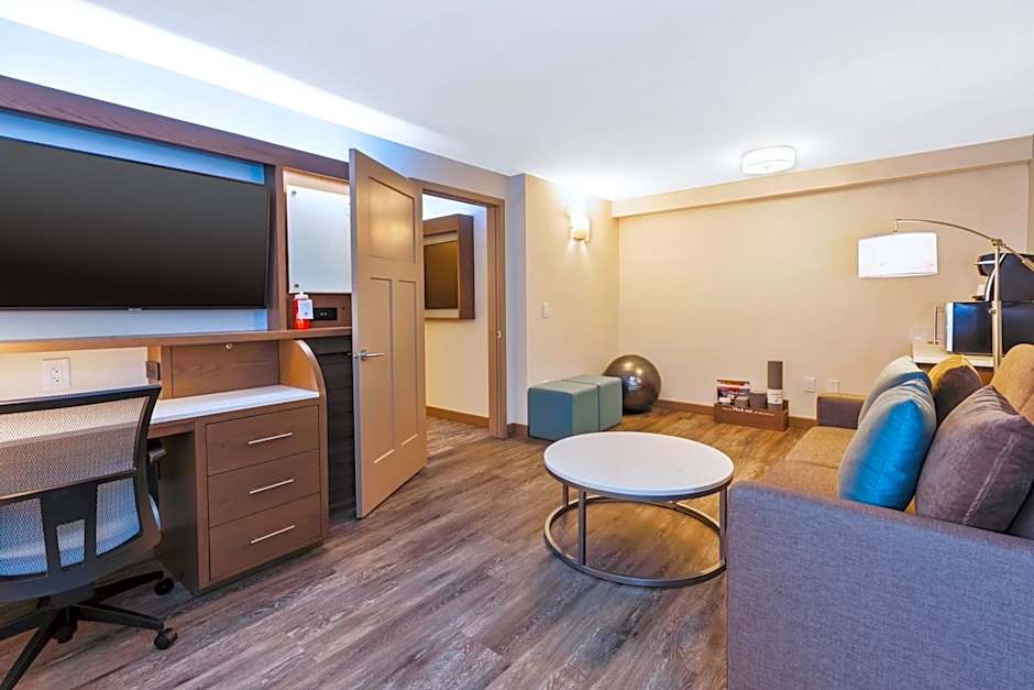 EVEN Hotel Ann Arbor S - University Area by IHG