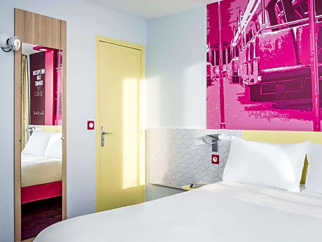 Standard Room with 1 double bed