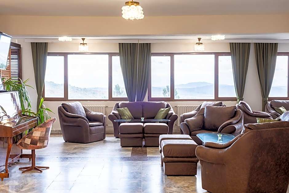 Хотелски комплекс Ямболен