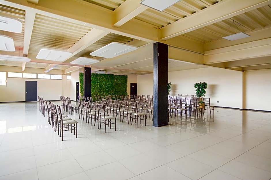 Capital O Hotel Central, Xalapa