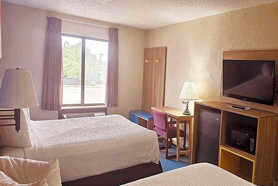 Days Inn by Wyndham Ozark Springfield