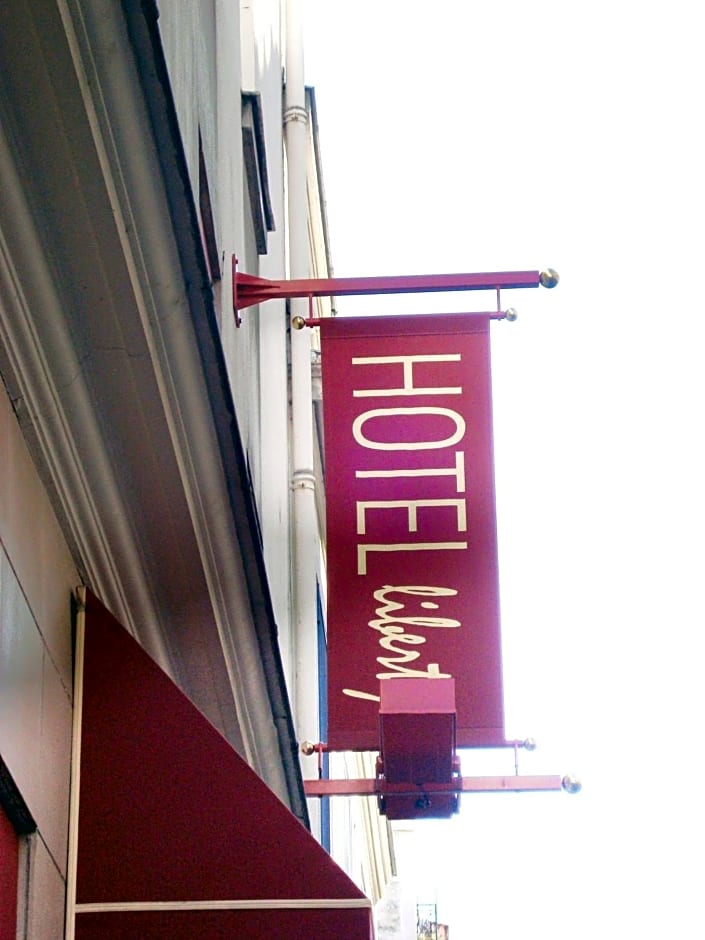 LIBERTY – Paris, TX