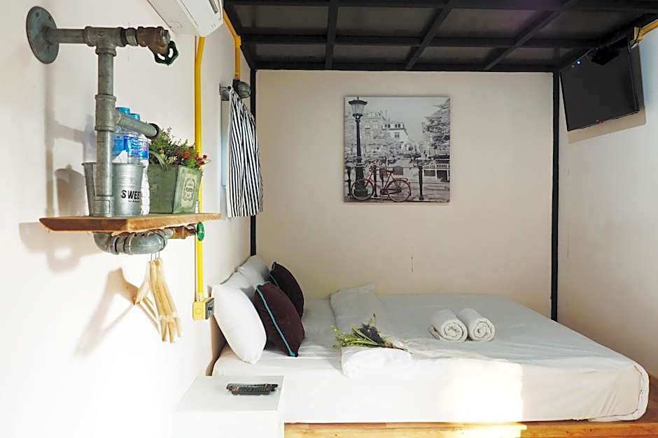 Sweet Box Bed and Breakfast