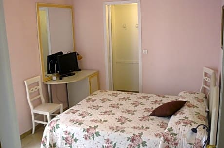 Three-Bedroom Suite - Annex (6 Adults)