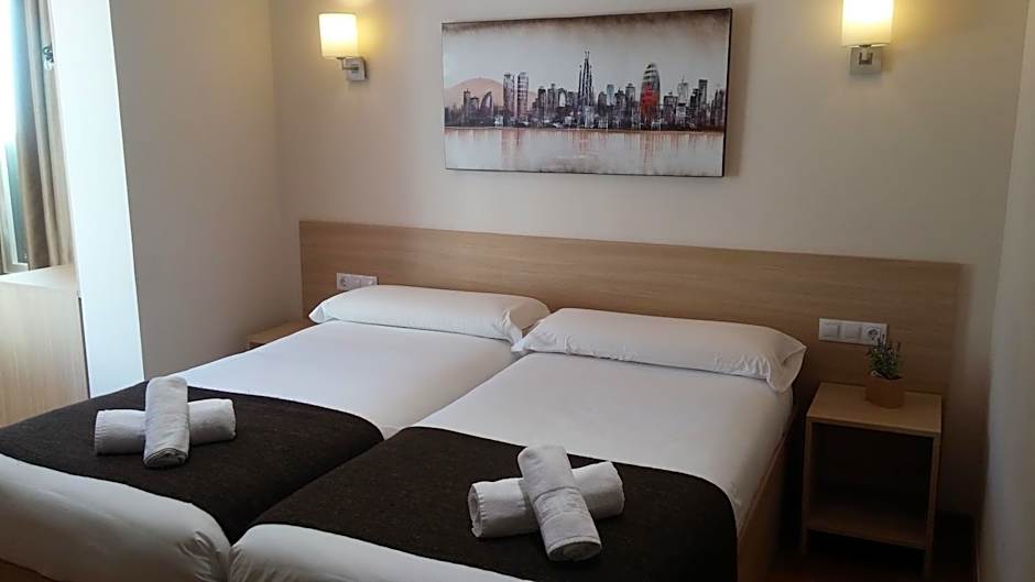 Hostal Barcelona Travel