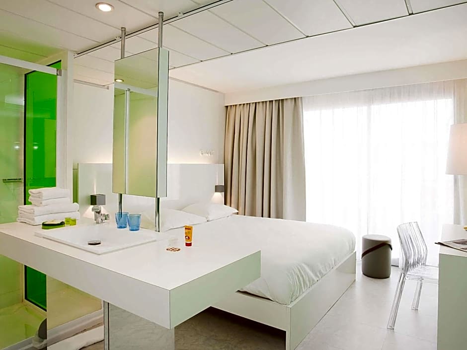 Ibis Styles Menton Centre