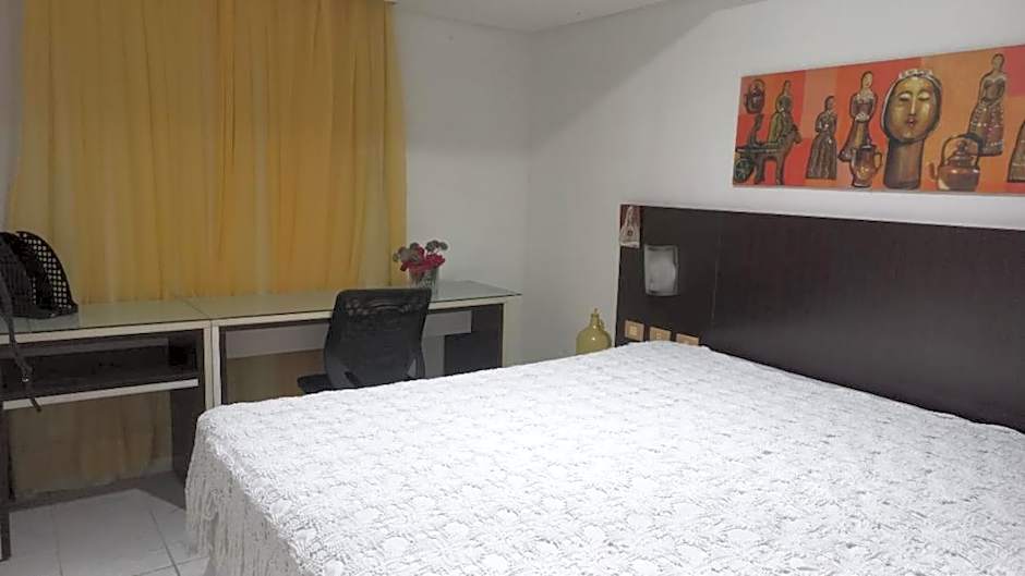 Flat mobiliado, beira mar na melhor localização da Praia do Cabo Branco - João Pessoa PB