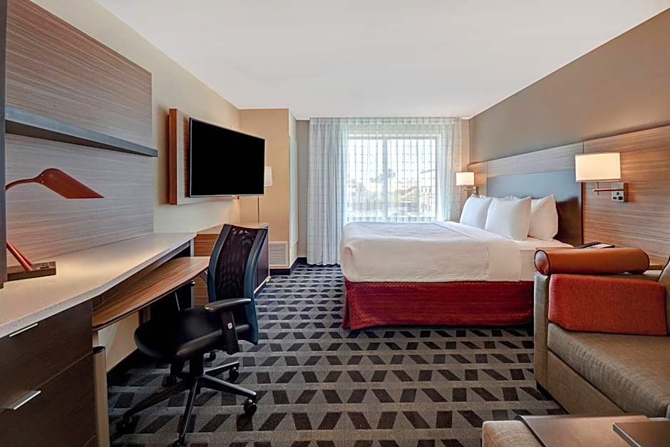 TownePlace Suites by Marriott Las Vegas Airport South