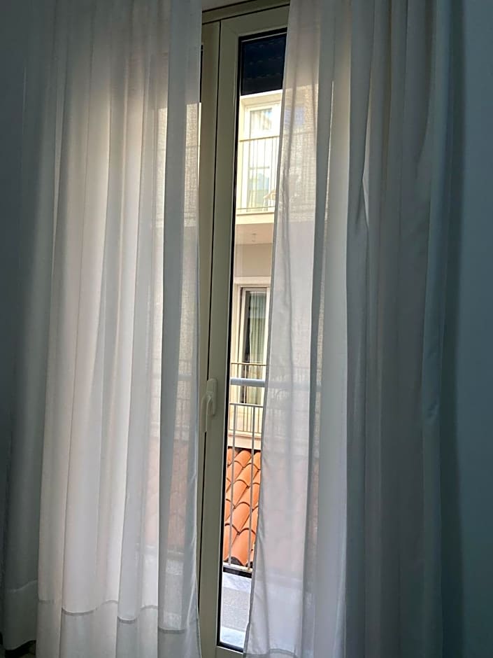 Maniel Beach Hotel