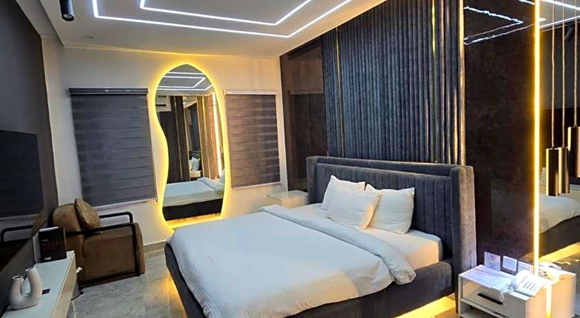 Blackwood Hotel