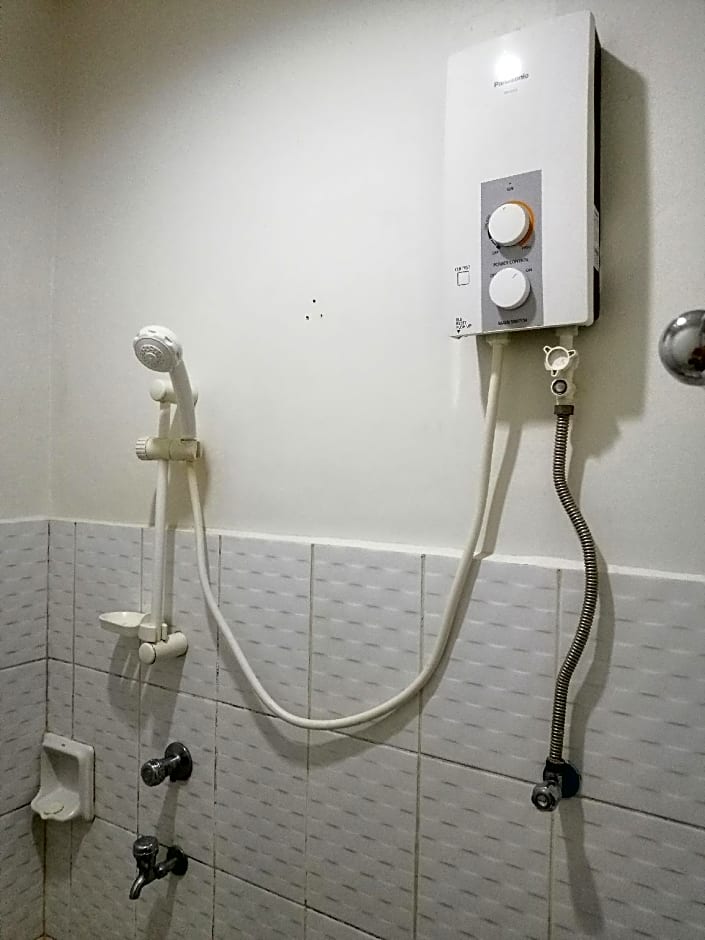 Tiptop Tower Suite Inn