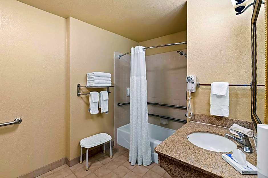 Clarion Inn