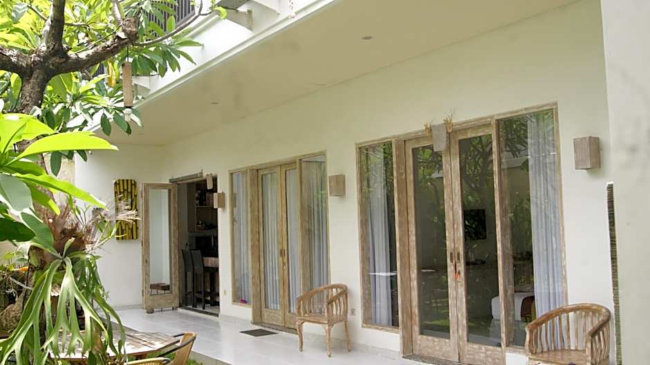 Sugiras Living Guest House