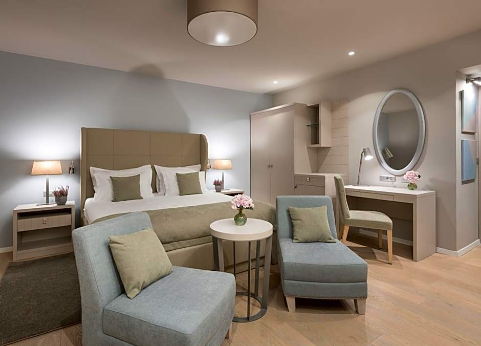 Photo 1 of 6 of Superior 1 Double Bed or 2 Beds