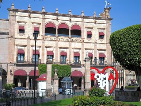 Hotel Virrey De Mendoza