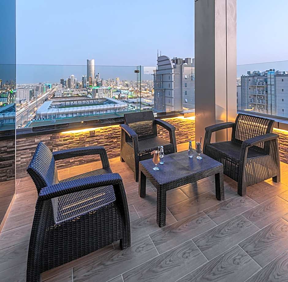 Crown Rose Al Sahafa Hotel