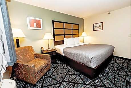 King Room - Accessible/Non-Smoking