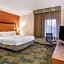 La Quinta Inn & Suites by Wyndham Greensboro