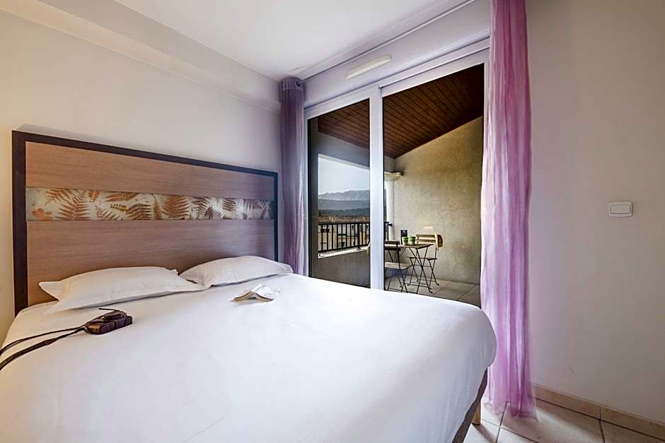 Park & Suites Village Aix-Le Rousset