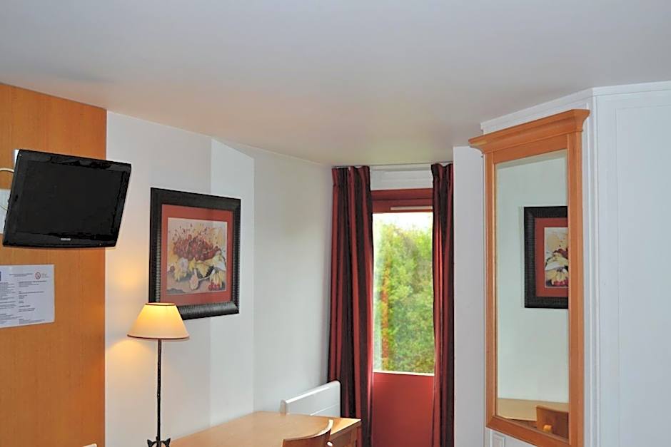 KYRIAD CREIL - Chantilly Nord