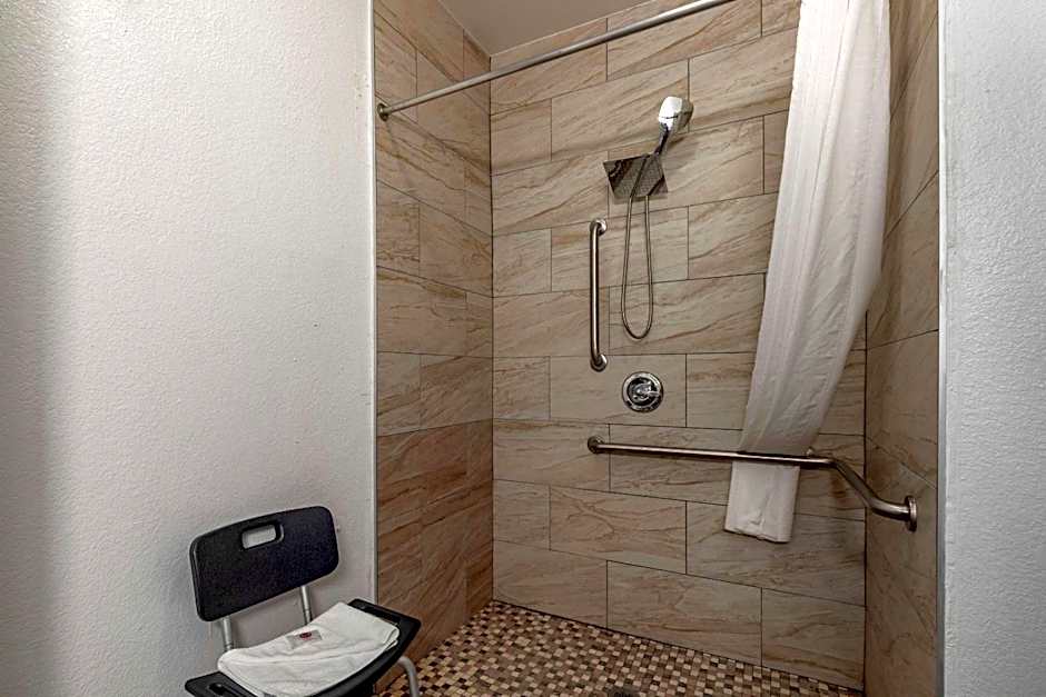 Comfort Inn & Suites Gatesville Near Fort Cavazos