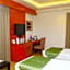 Hotel Saket 27