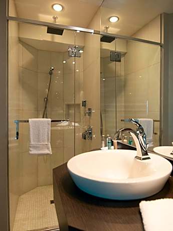 King Suite with Whirlpool