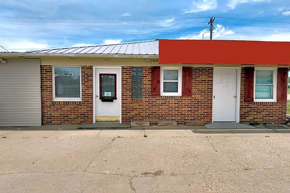 Love Hotels Murdo by OYO on Interstate 90