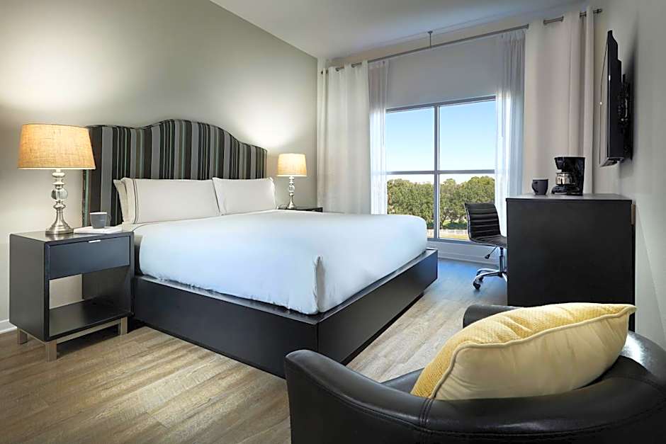 Photo 1 of 6 of 1 Bedroom 1 King Bed Suite