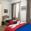 Bulldog Station Apartments with private WC, AC, TV