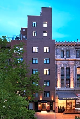 The Melrose Hotel