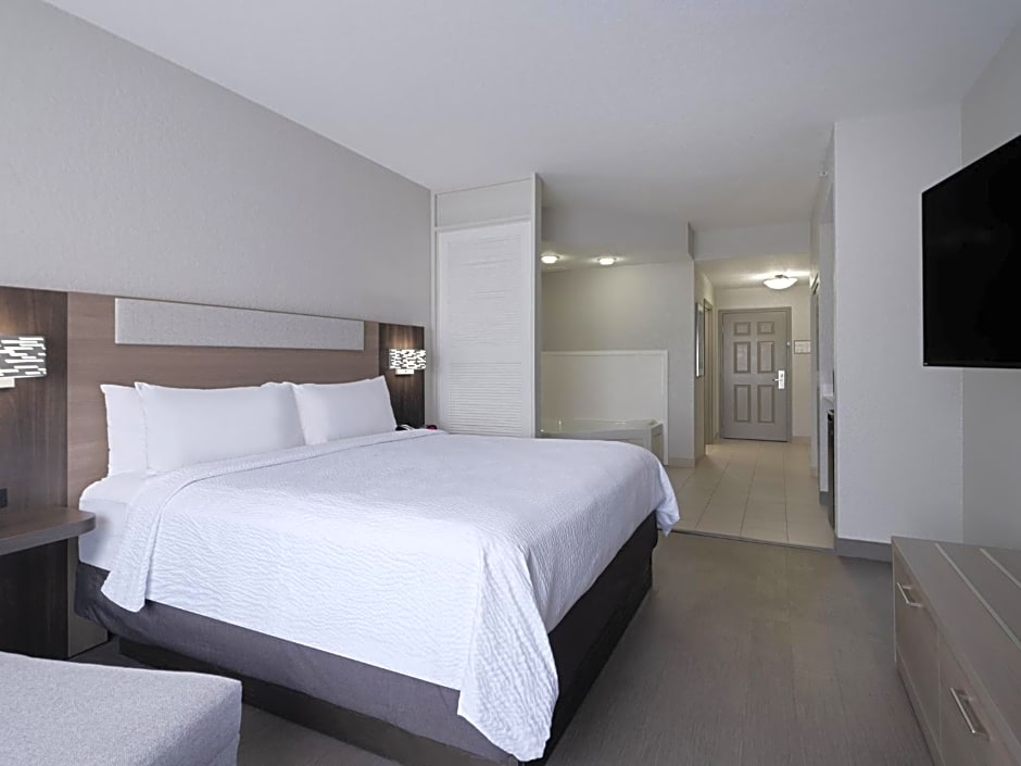 Holiday Inn Express & Suites Lakeland North - I-4 By IHG