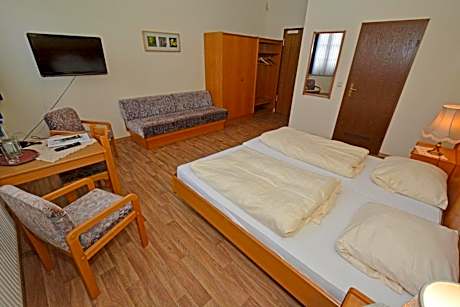 Economy Double Room