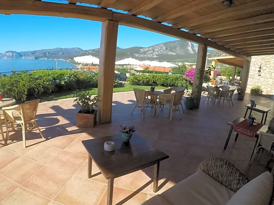 Hotel Villa Gustui Maris