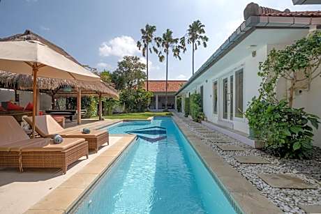Elsies Villa - With Cook, Butler, Private Gym and Pool Table