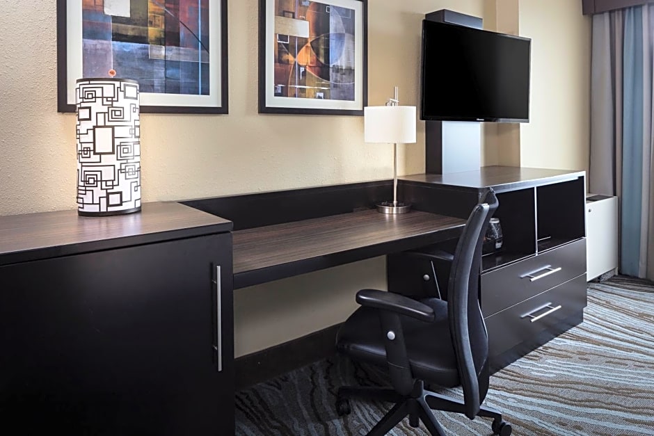 Holiday Inn Rock Island-Quad Cities, an IHG Hotel
