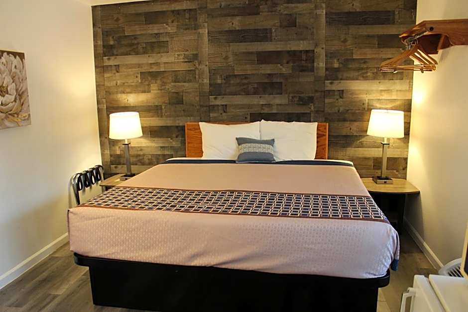 Cedarwood Inn of Ashland