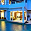 Villa Melitta, Pool, Beach, 360-SeaViews, 6-bed Thai Luxury on Best Location in Samui