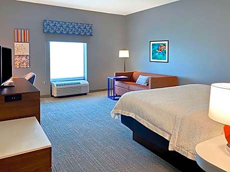 King Room with Shower - Non-Smoking