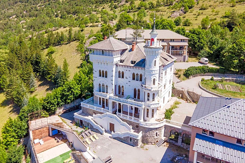 Résidence Château des Magnans by Nevesol