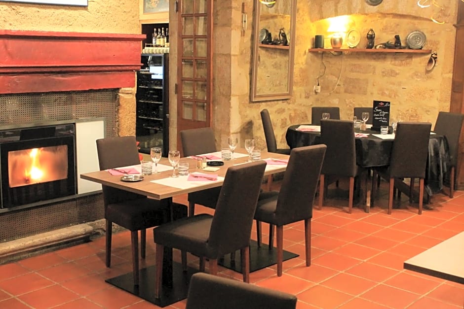 Logis Hotels- Auberge de la Tour - Hôtel et restaurant